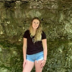 Meet your Posher, Hannah
